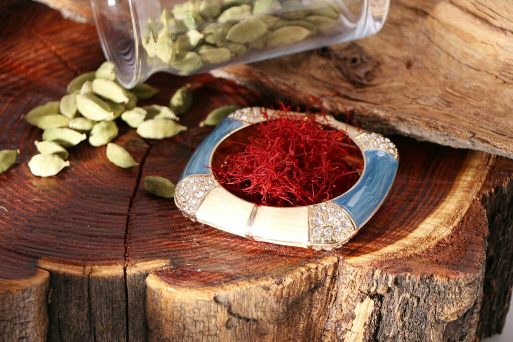 saffron extract on scale