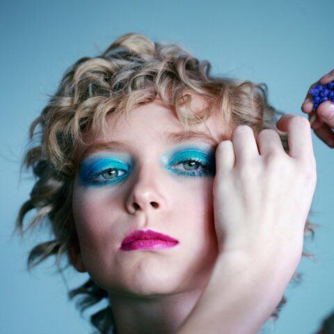 transgender model wearing makeup - how to tell if im trans